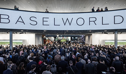 Vivit an der Baselworld Alles rund um vertikale Begrünung Basel World Messe für Uhren und Schmuck - Gomes mit Vivit bei CFB